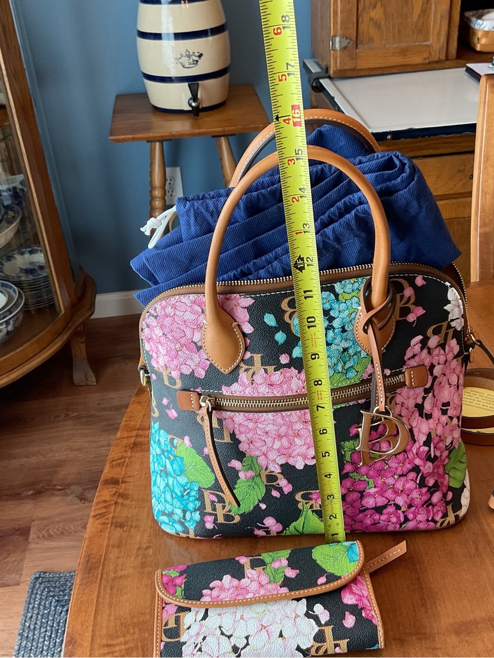 Dooney & Bourke Black Floral Hydrangea Large Dome Satchel with wallet - Picture 13 of 16